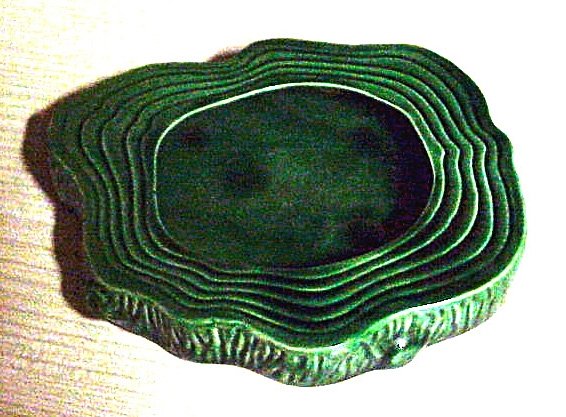 Dartmouth Pottery 187 log slice pond