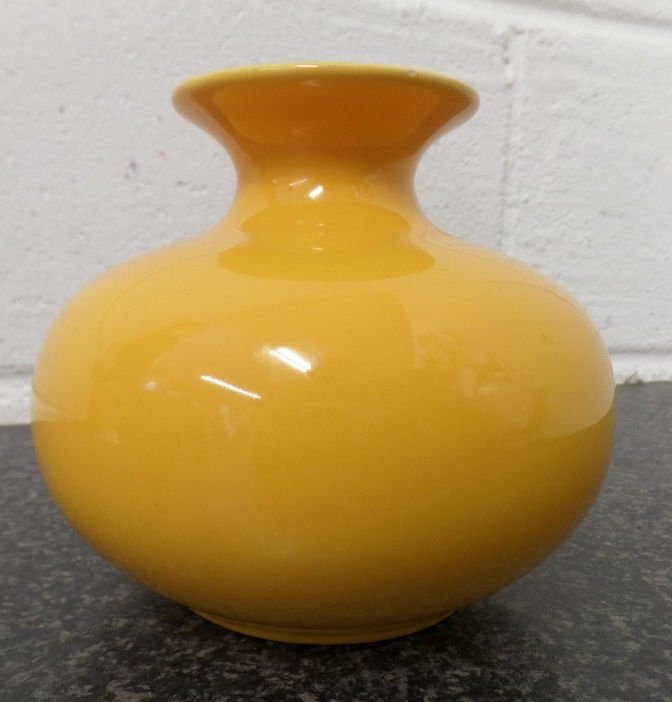 D351 vase